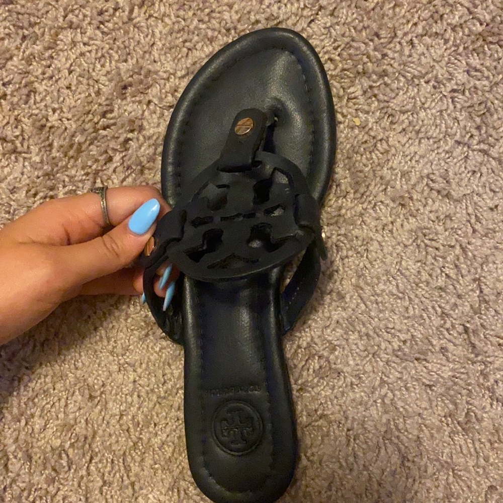 TORY BURTCH SIZE 6 women’s